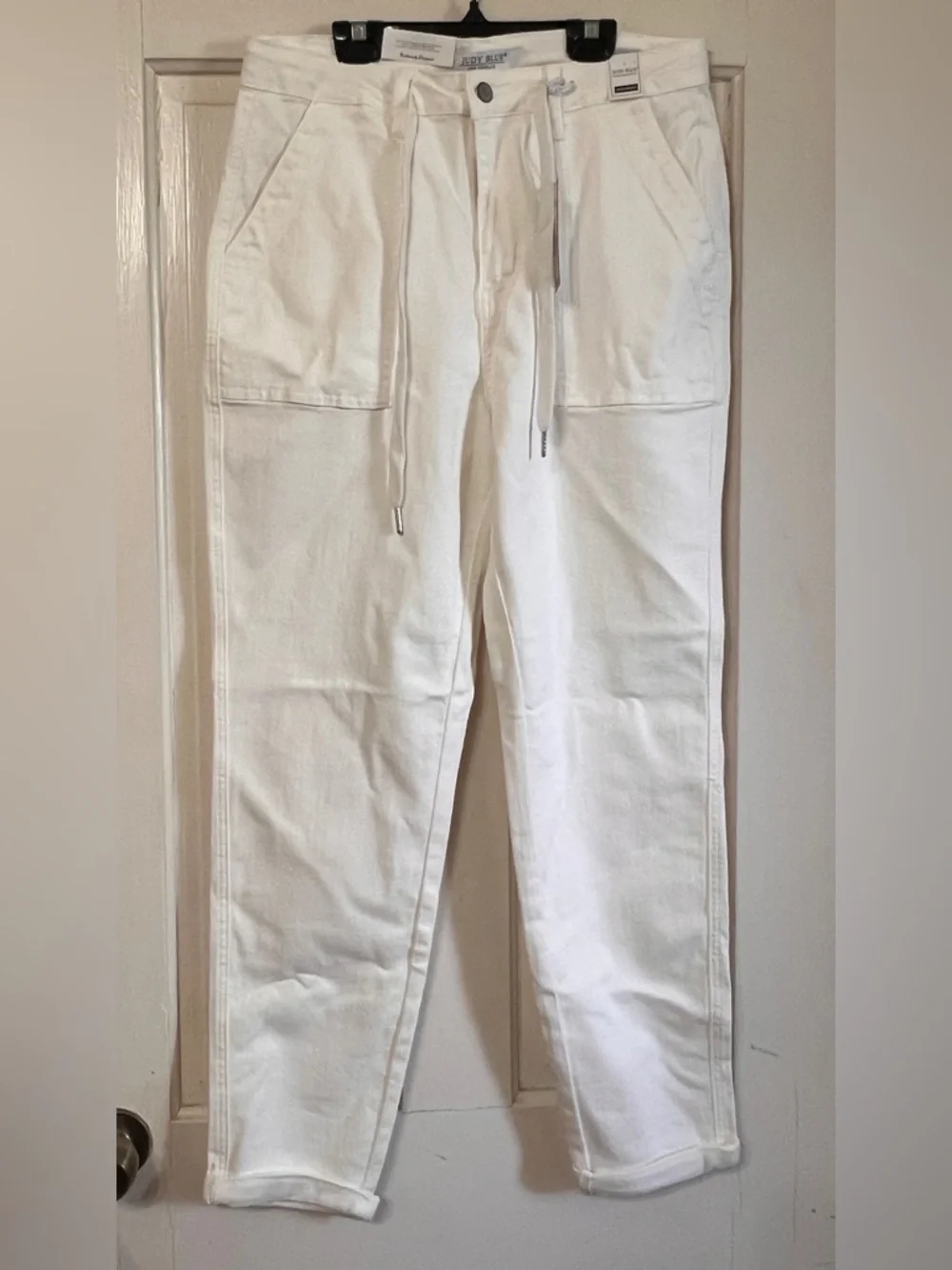 Judy Blue White Drawstring Utility Pants NEW WITH TAGS - Picture 1 of 12